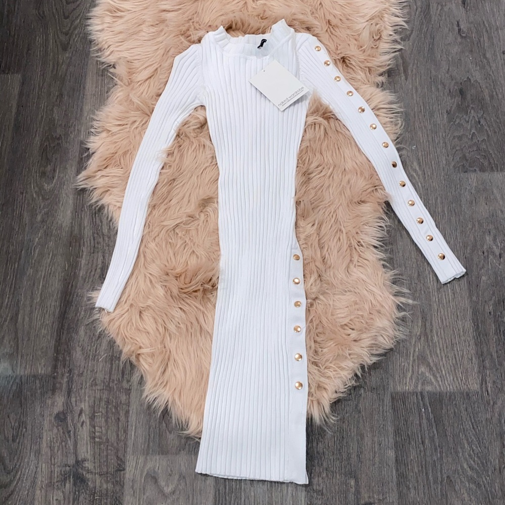 Naked Wardrobe while button down dress seen on JLO